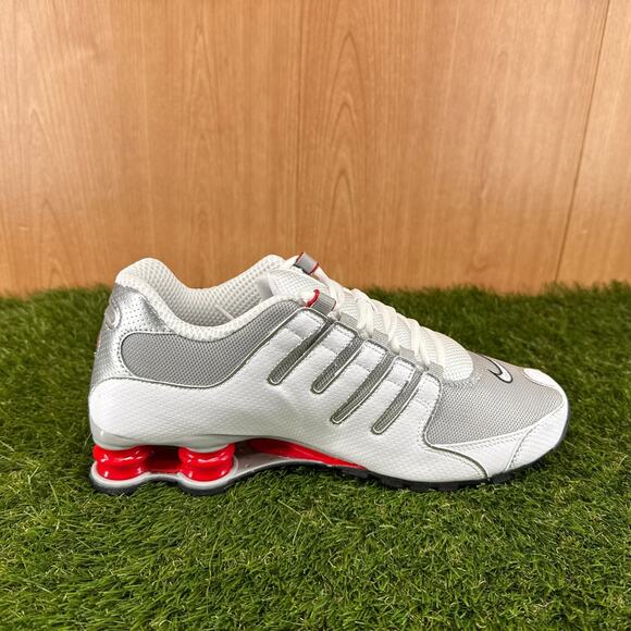 Nike Shox NZ White University Red Running Sneakers 378341-104 Men\'s Size 9 main image 4
